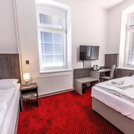Hotel Orka 3*