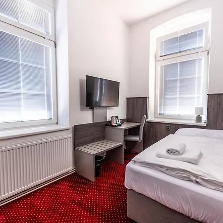 Hotel Orka 3*