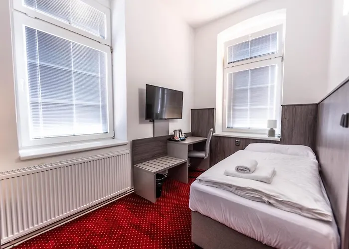 Hotel Orka 3*